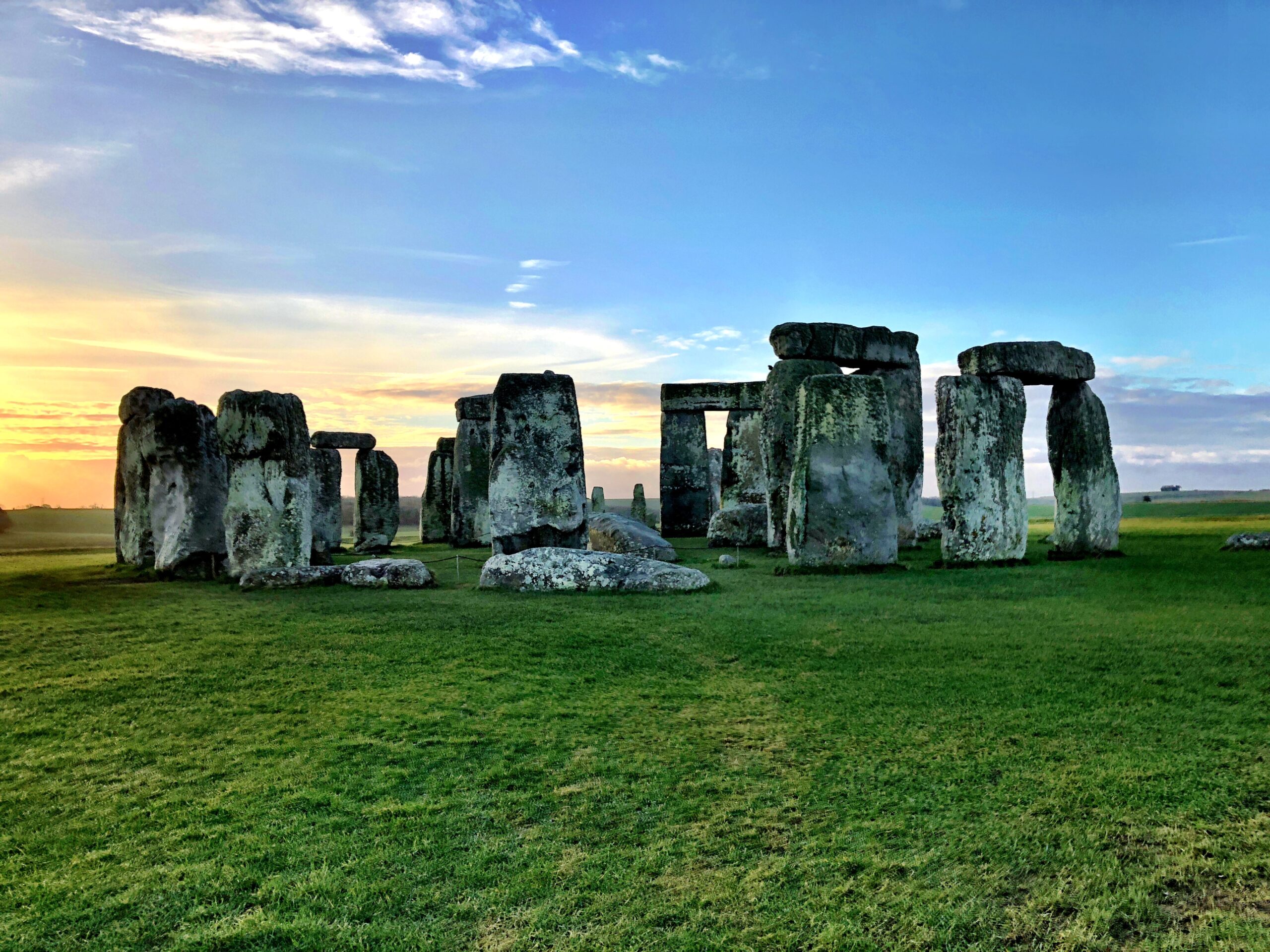 explore england stone henge