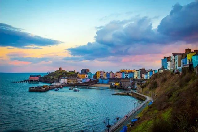 tenby-harbour-pembrokeshire-national-park-wales